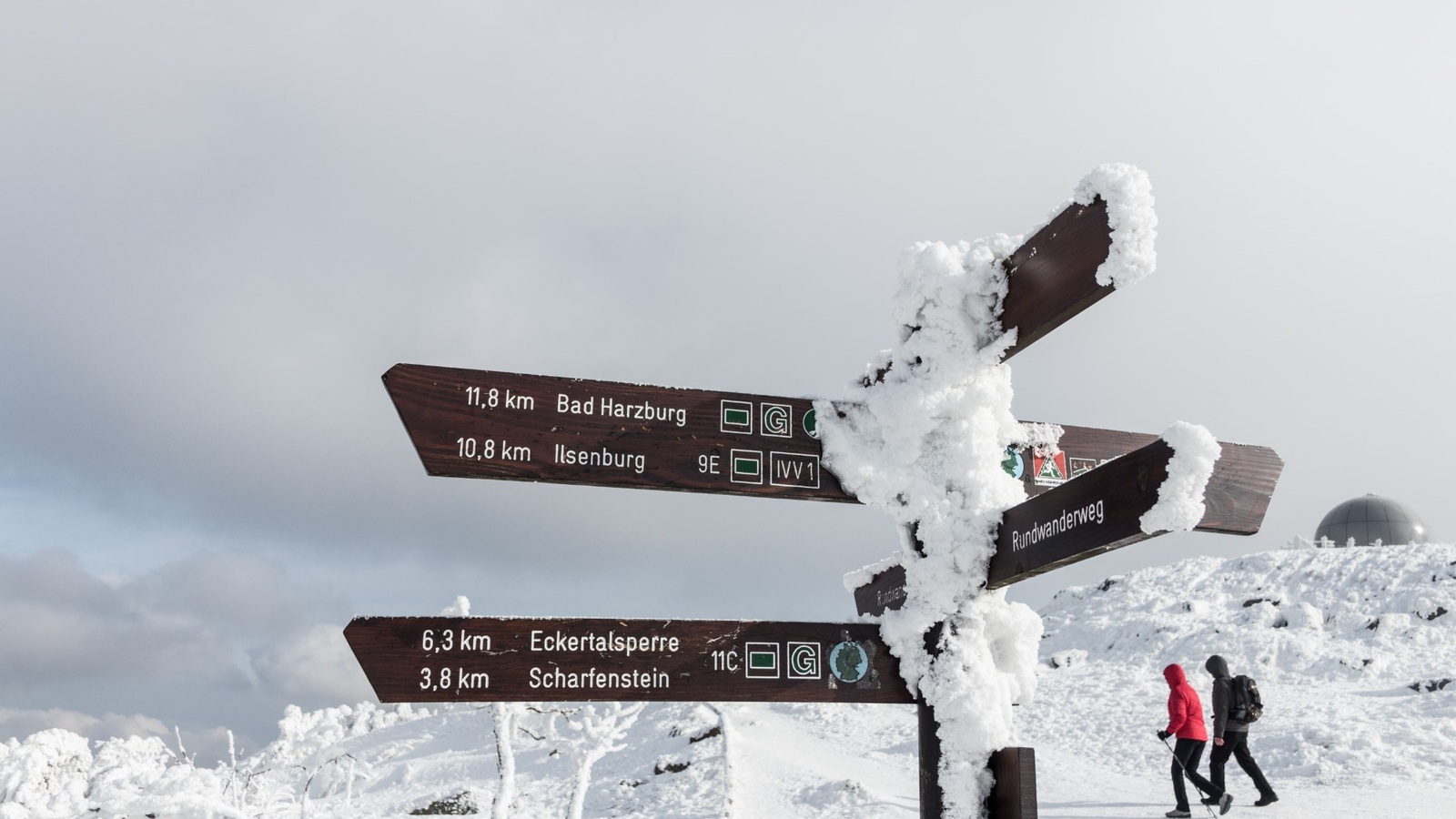 Detailed weather forecast checked before a trek