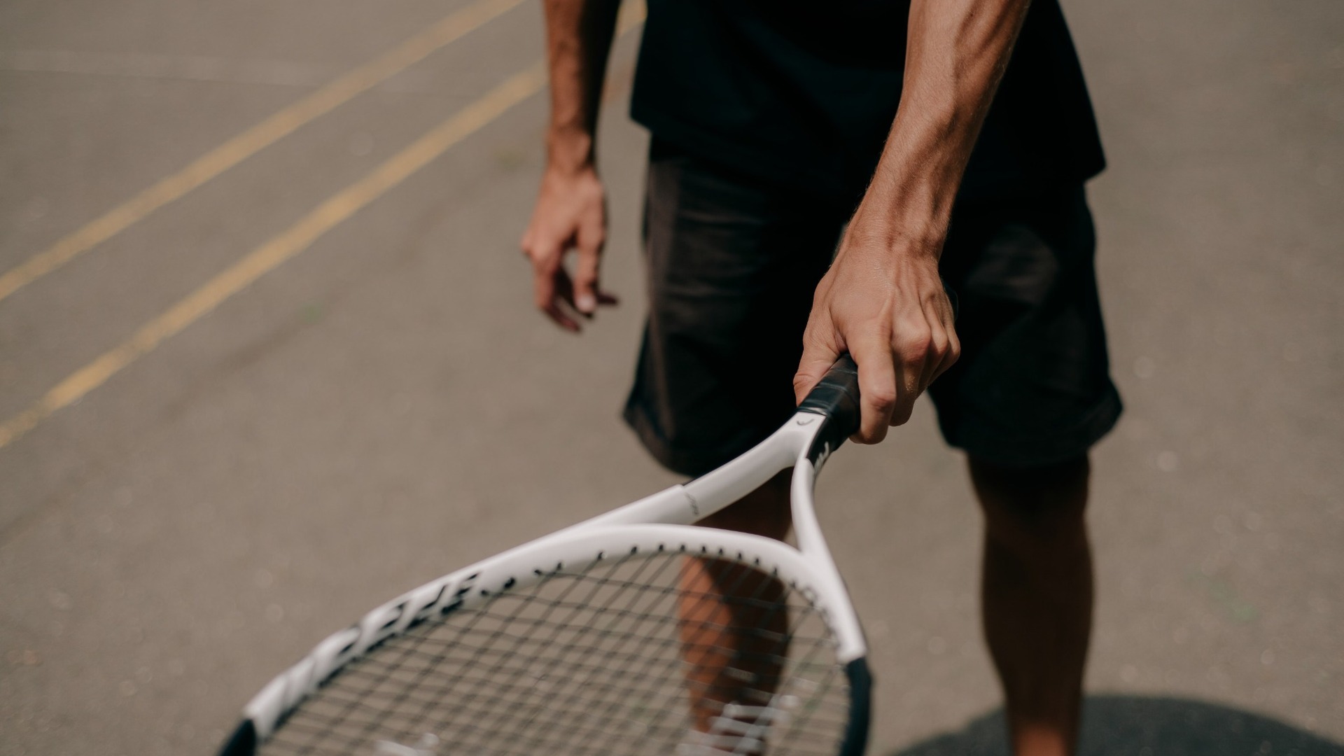 Yeni başlayan için tenis raketi